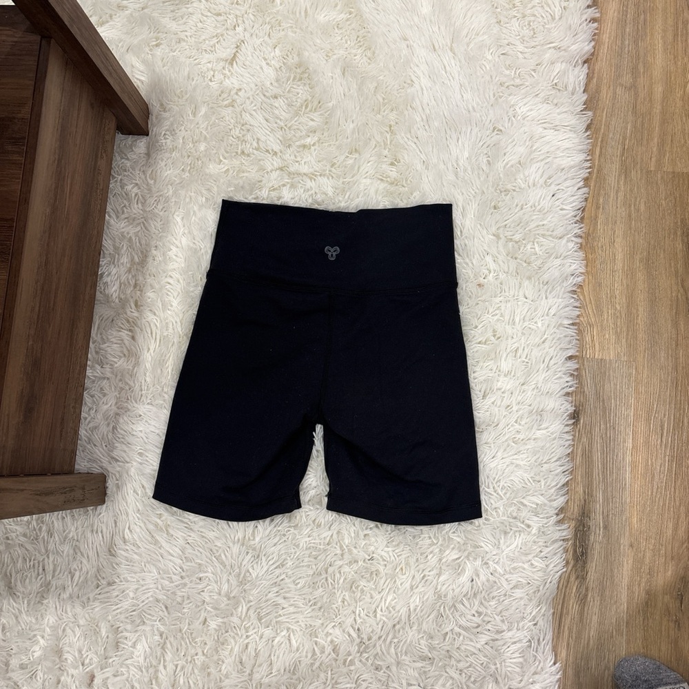 Aritzia TNA Black High-Waisted Biker Shorts